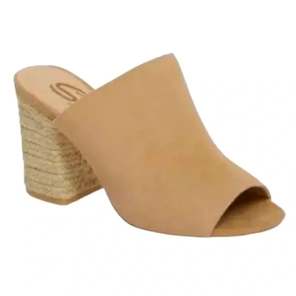Sbicca Beige Vintage Collection Helena Heeled Sandals Size 7 NIB Suede Natural